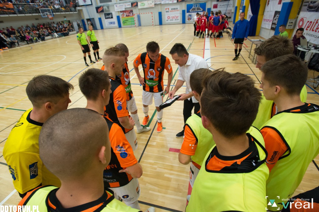 FC Toruń wygrywa u siebie