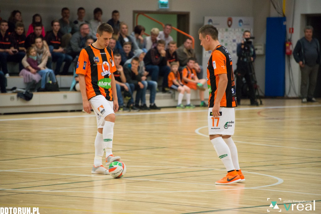 FC Toruń wygrywa u siebie