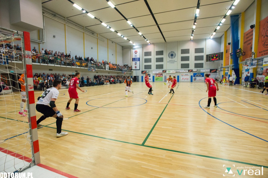 FC Toruń wygrywa u siebie