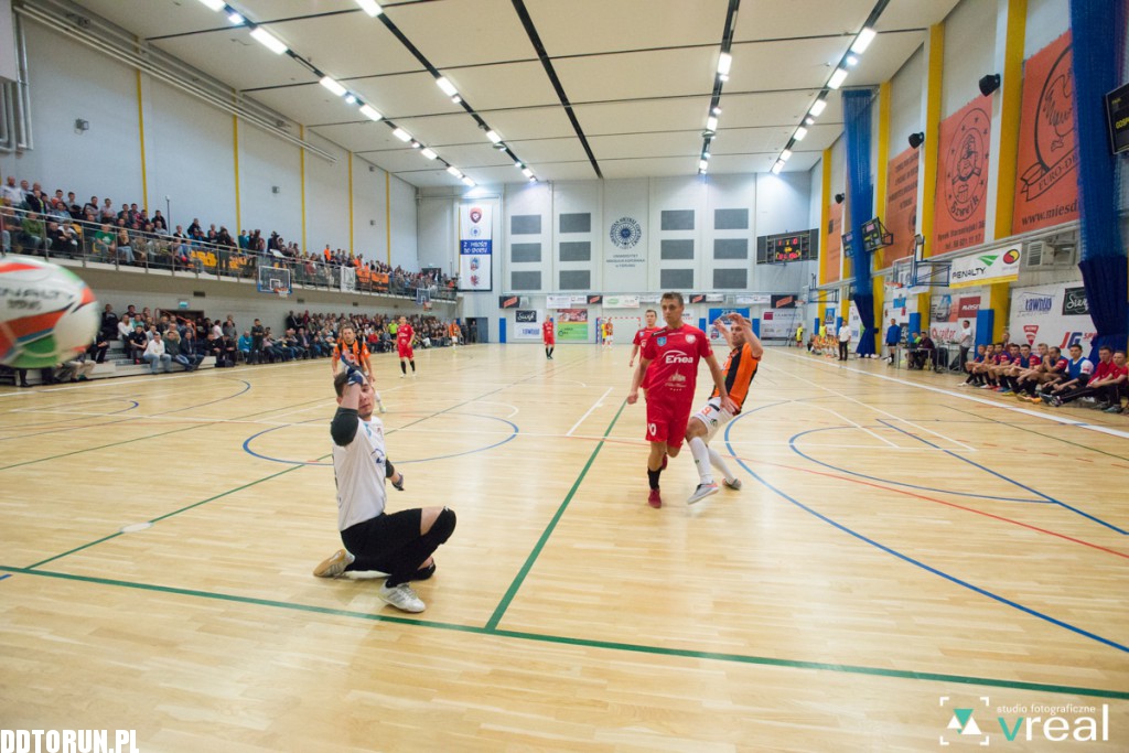 FC Toruń wygrywa u siebie