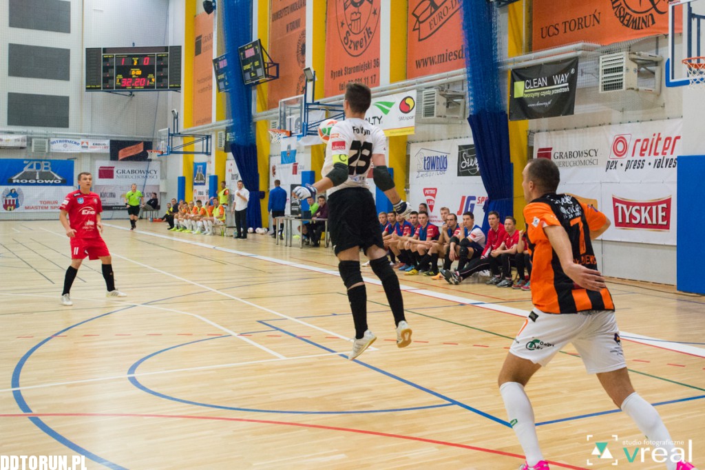 FC Toruń wygrywa u siebie