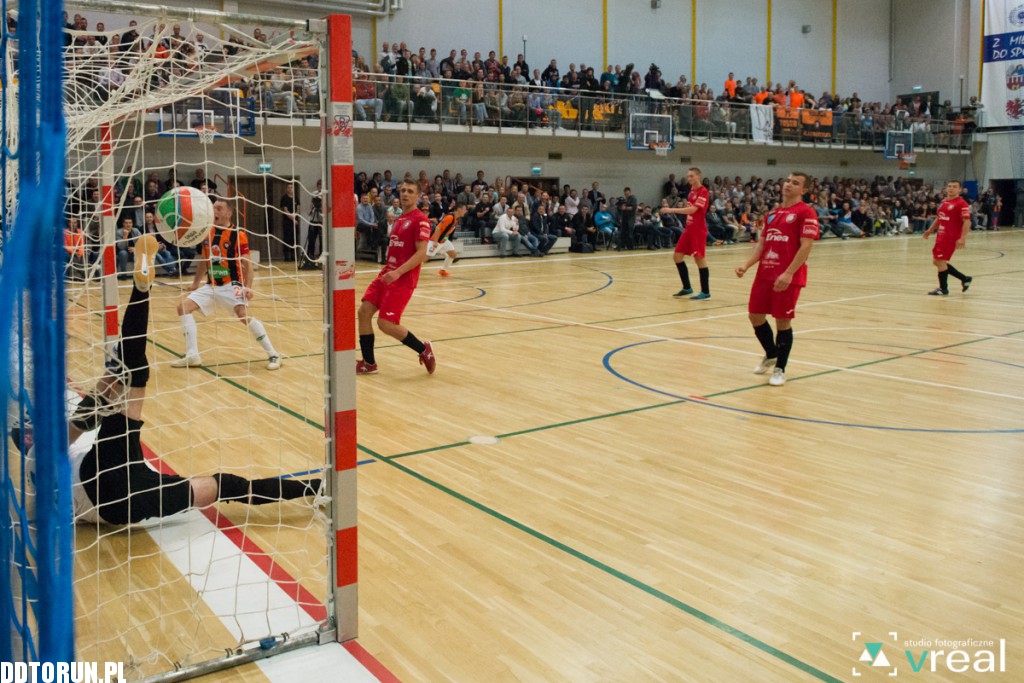 FC Toruń wygrywa u siebie