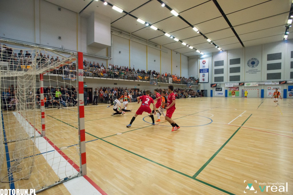 FC Toruń wygrywa u siebie