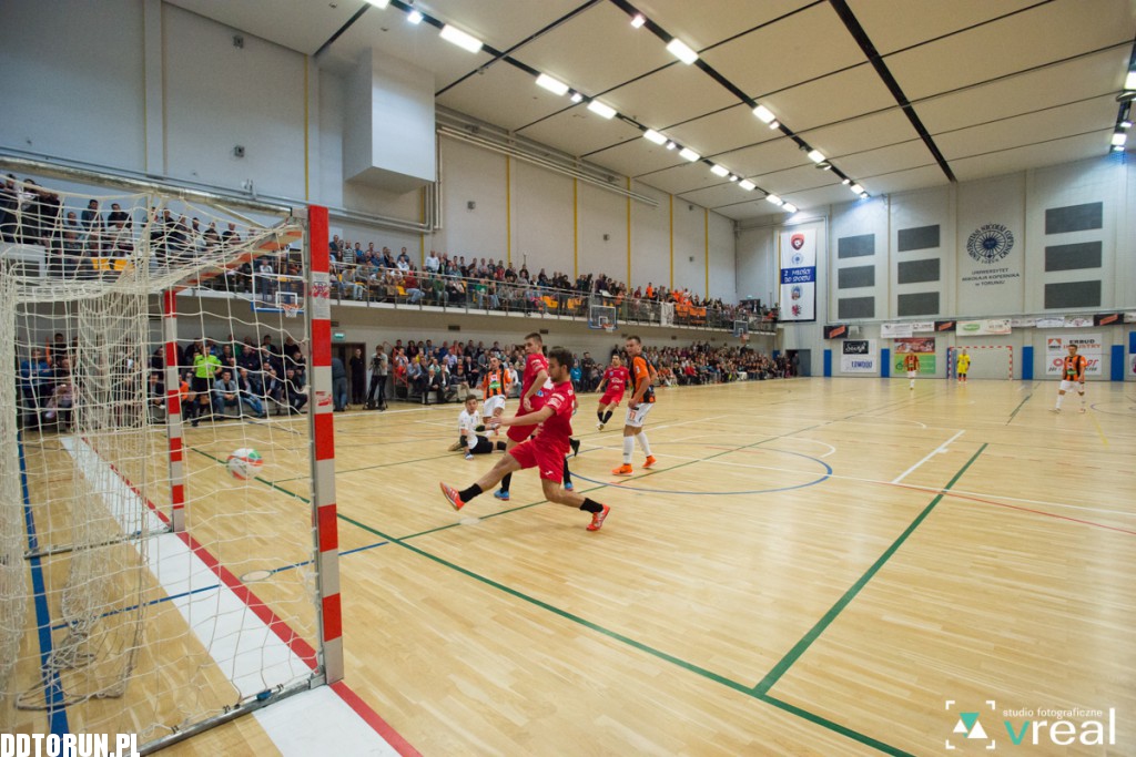 FC Toruń wygrywa u siebie