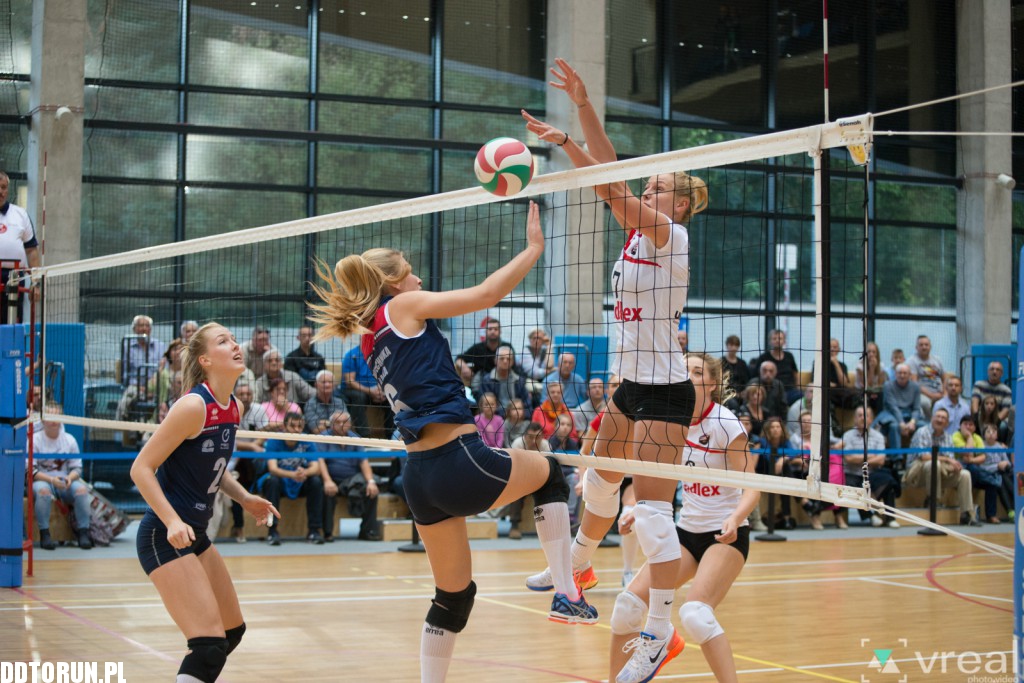 Budowlani Toruń zwyciężają