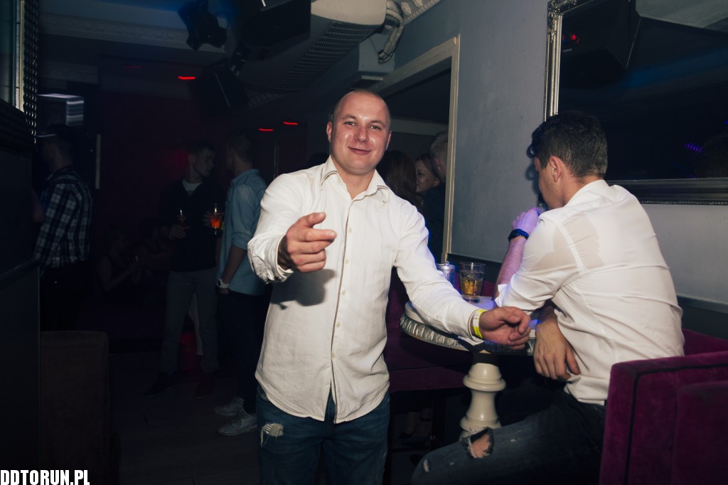 Sobotnia noc w Monaco Club