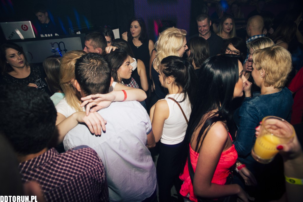 Sobotnia noc w Monaco Club
