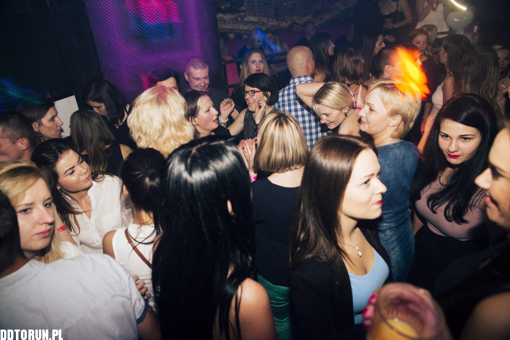 Sobotnia noc w Monaco Club