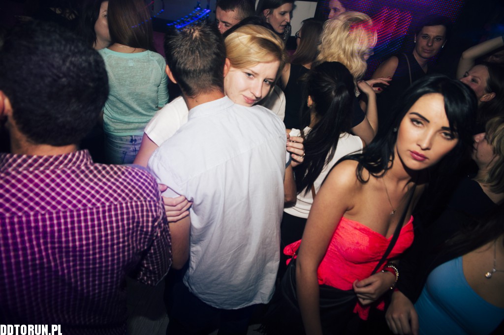 Sobotnia noc w Monaco Club