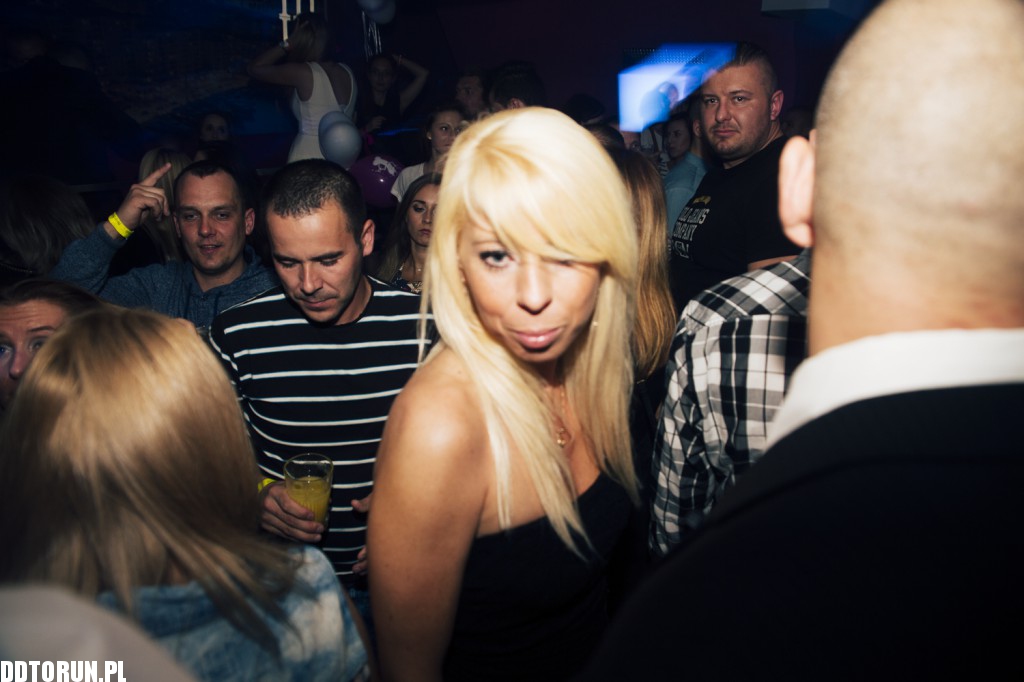 Sobotnia noc w Monaco Club
