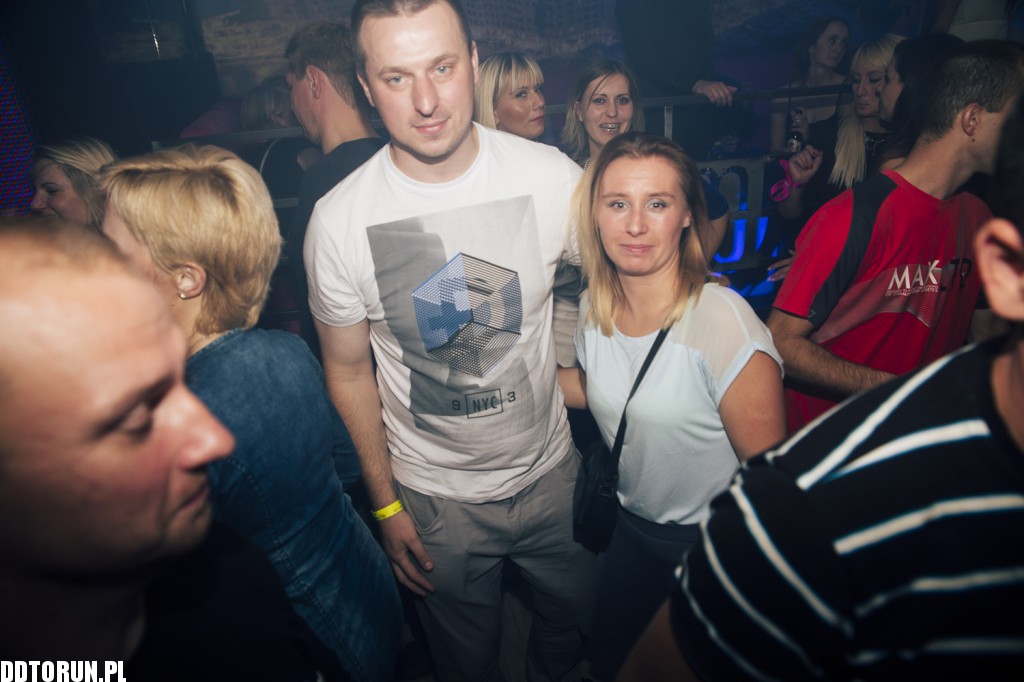 Sobotnia noc w Monaco Club