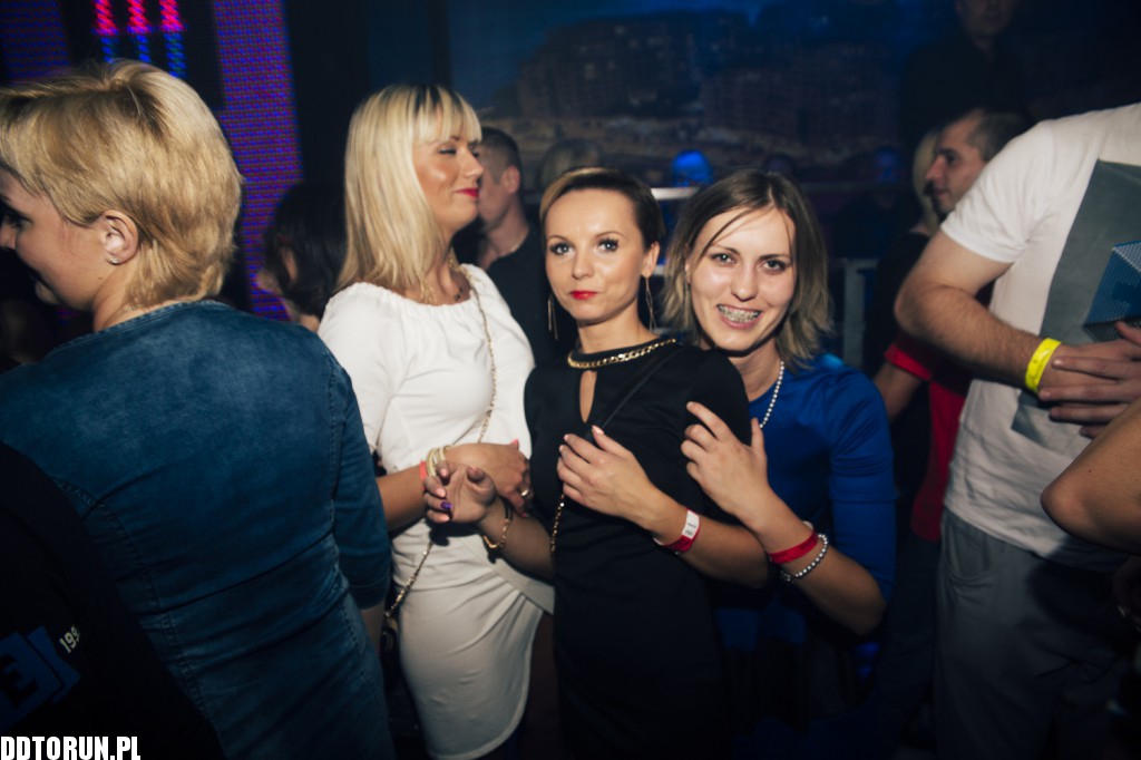 Sobotnia noc w Monaco Club