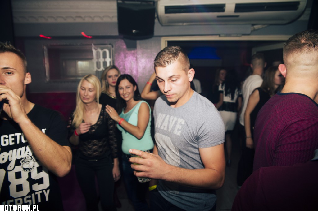 Sobotnia noc w Monaco Club