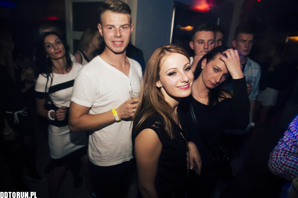 Sobotnia noc w Monaco Club