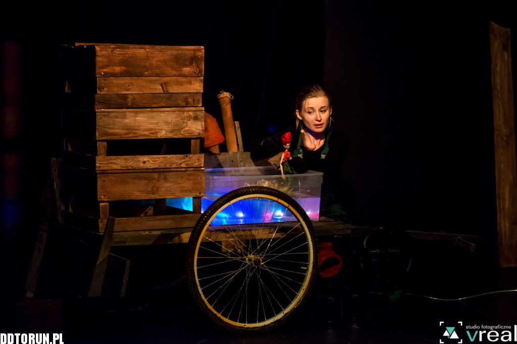 Calineczka w Teatrze Baj Pomorski