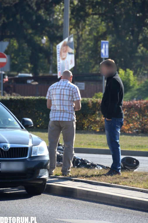 Motocyklista kontra samochód