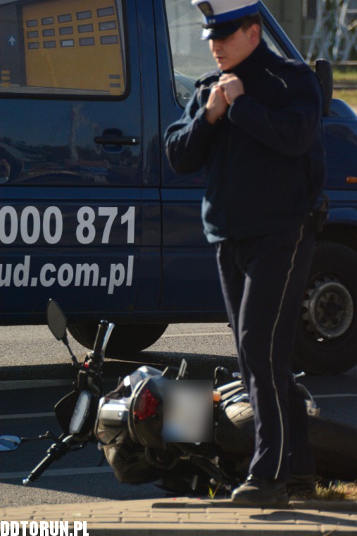 Motocyklista kontra samochód