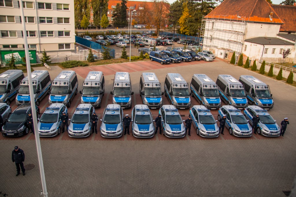 Policjanci mają nowe samochody