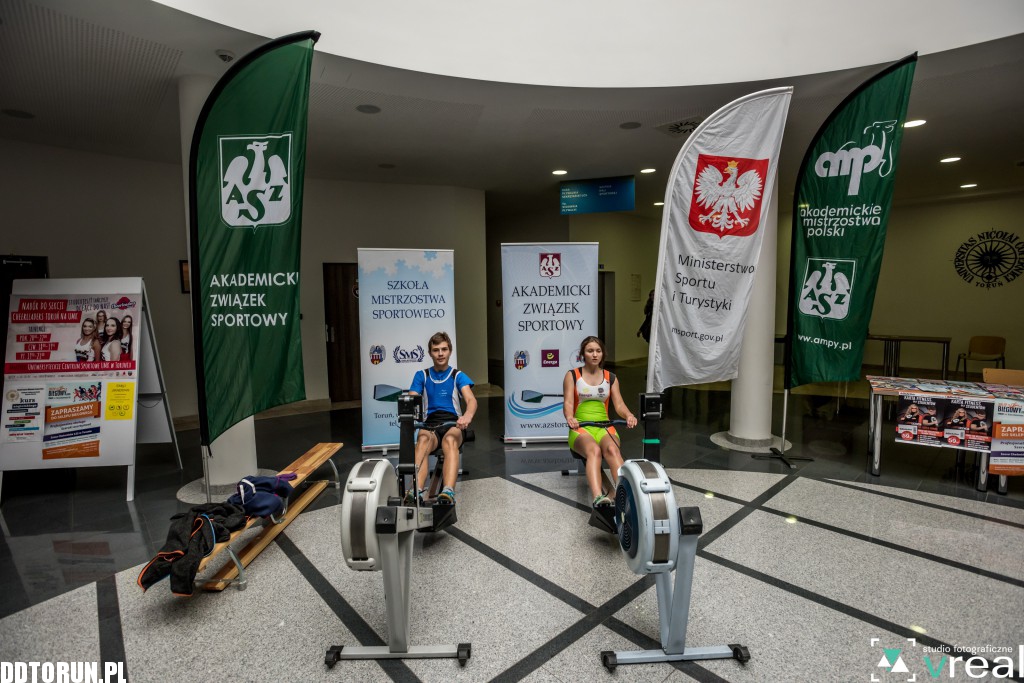 Targi sportowe na UMK w Toruniu