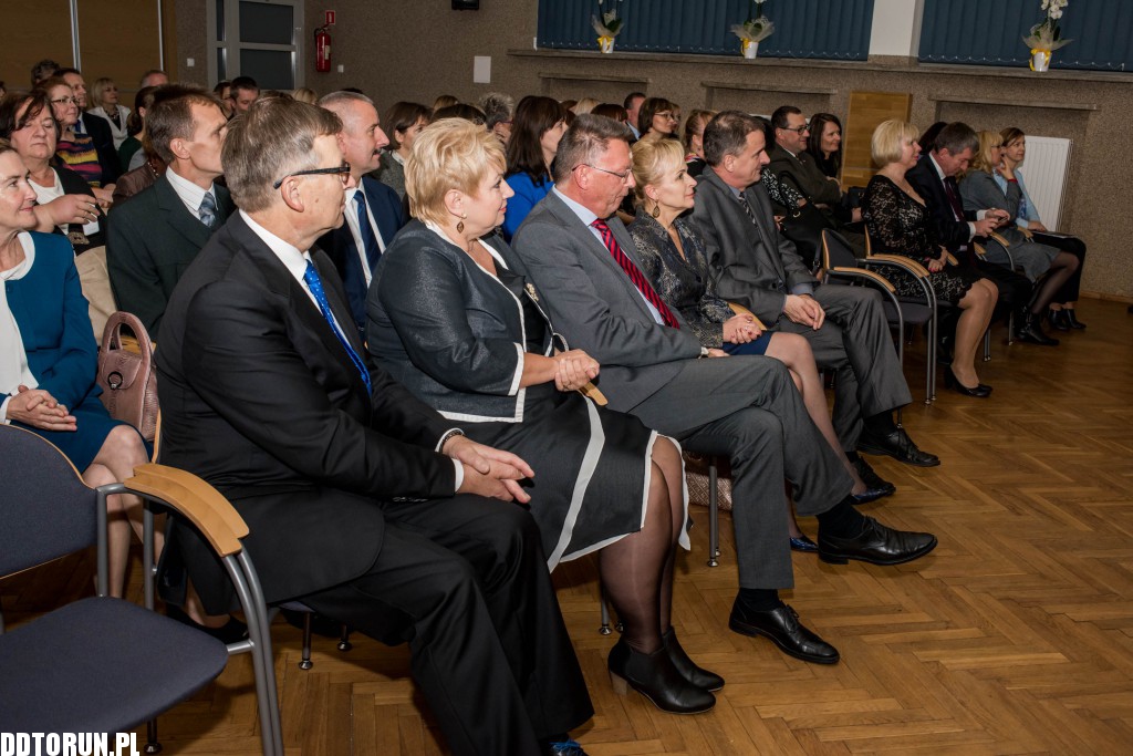 Wręczenie nagród nauczycielom
