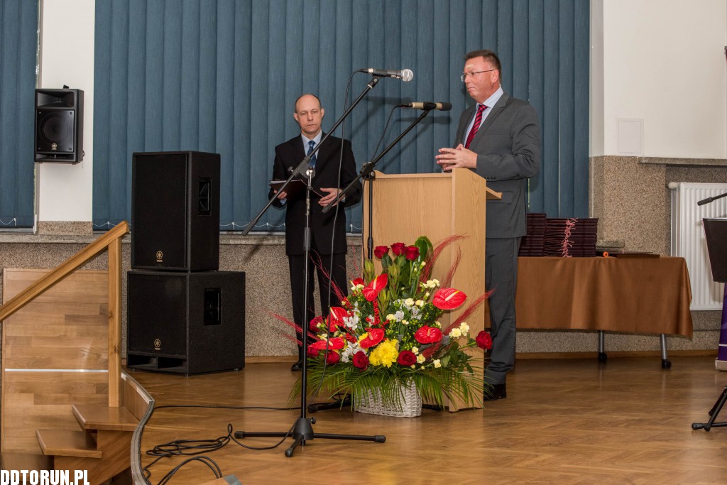 Wręczenie nagród nauczycielom