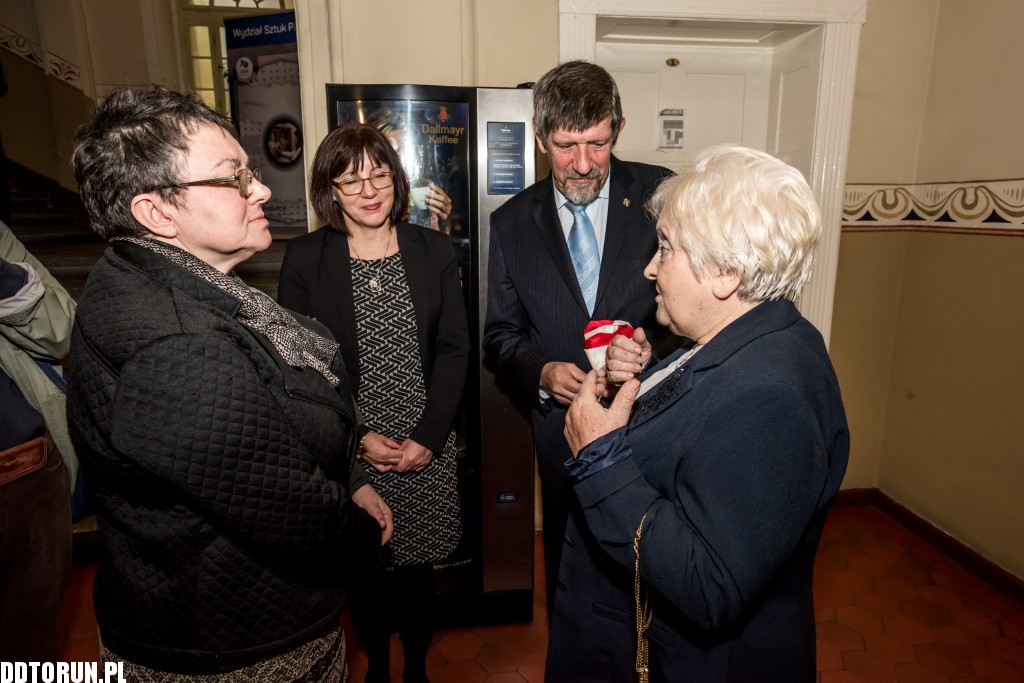 Tablica pamiątkowa odsłonięta