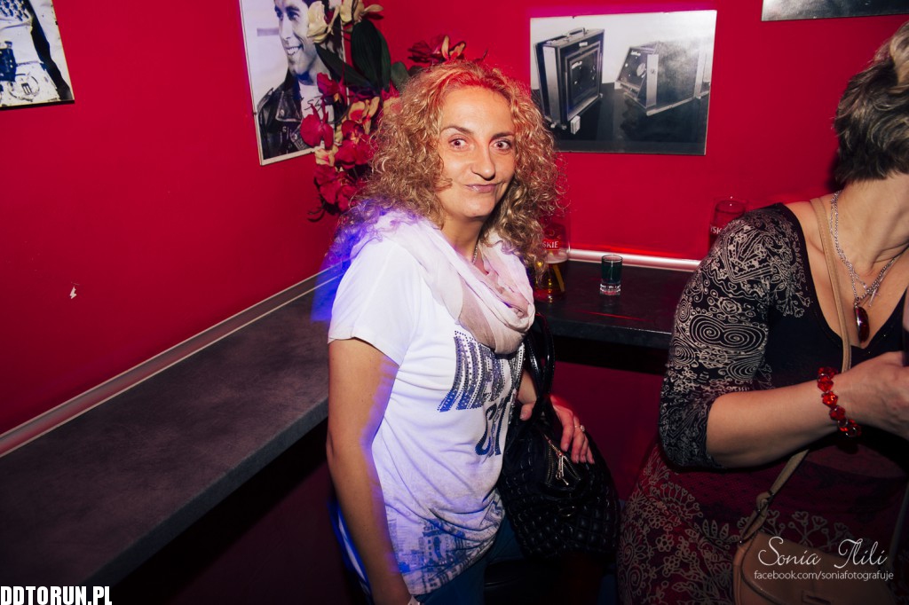 Sobotnia noc w Dancing Gold