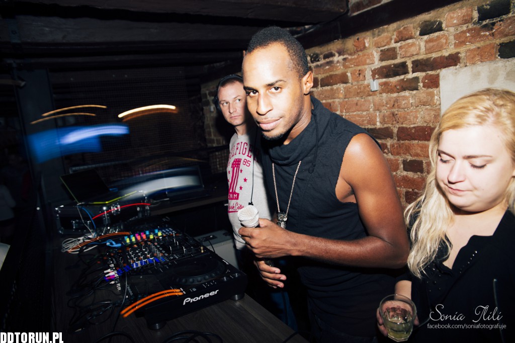 Klubowa noc w Szwejku