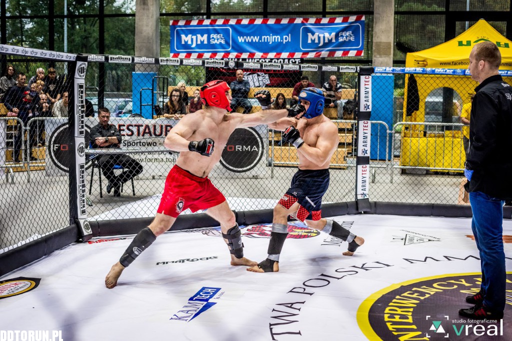 III MP Służb Mundurowych w MMA