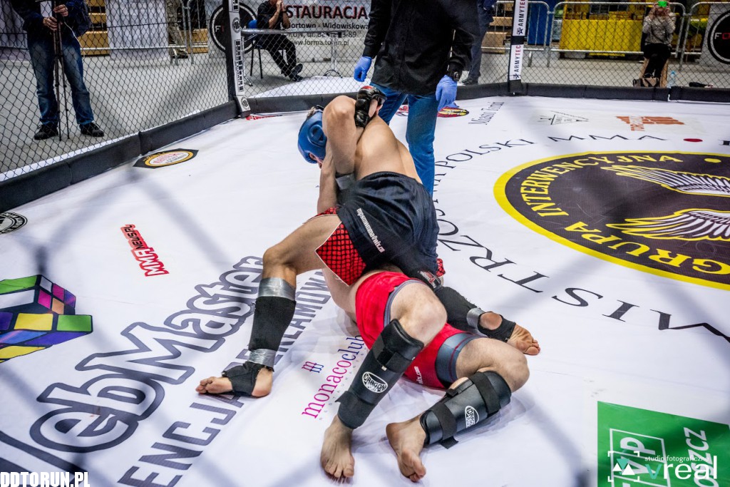 III MP Służb Mundurowych w MMA
