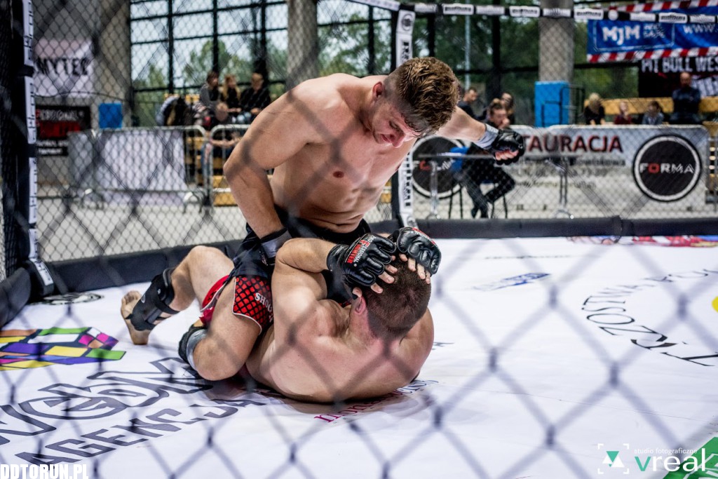 III MP Służb Mundurowych w MMA
