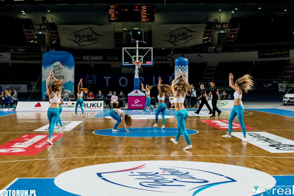 Tak wspierały koszykarzy cheerleaderki