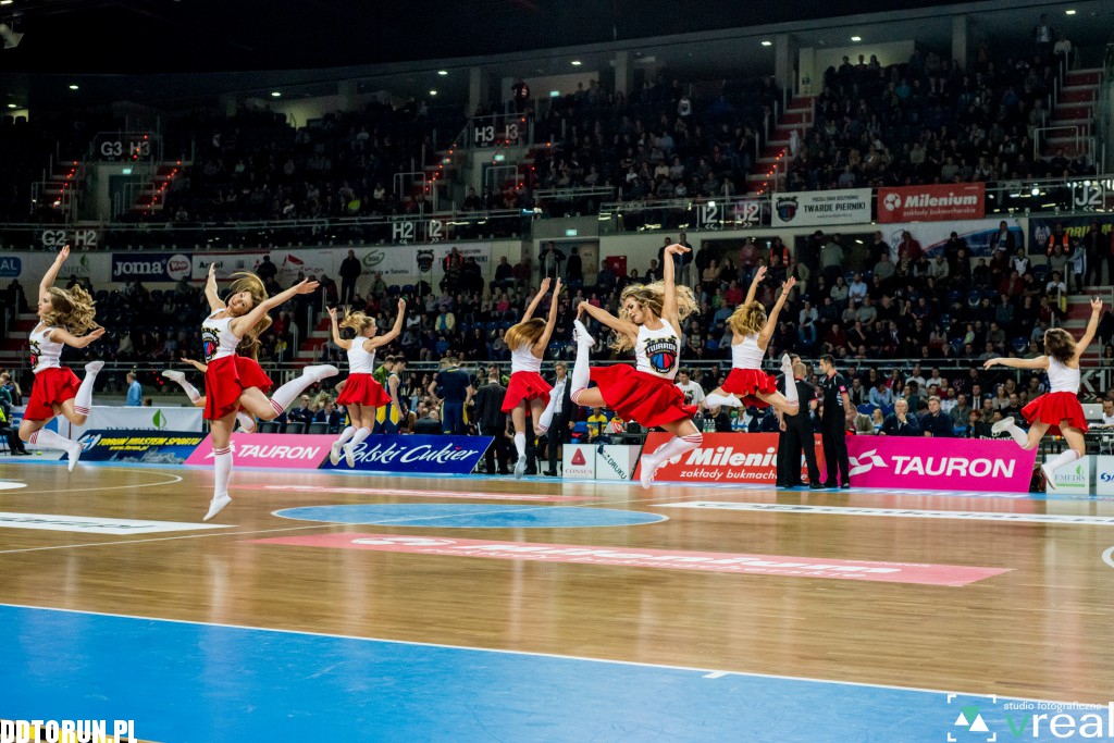 Tak wspierały koszykarzy cheerleaderki