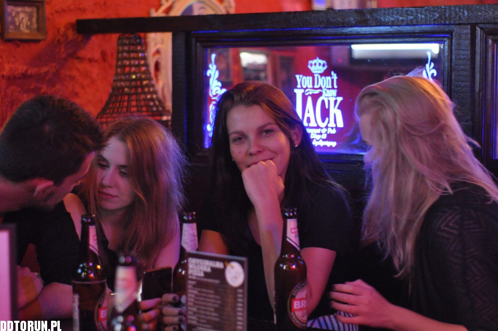 Gorący wieczór w Kredensie