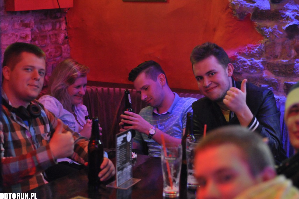 Gorący wieczór w Kredensie