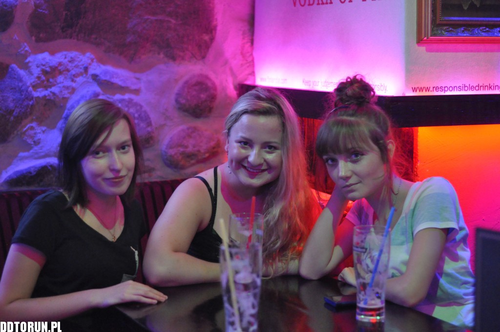 Gorący wieczór w Kredensie