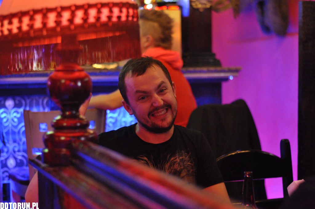 Gorący wieczór w Kredensie