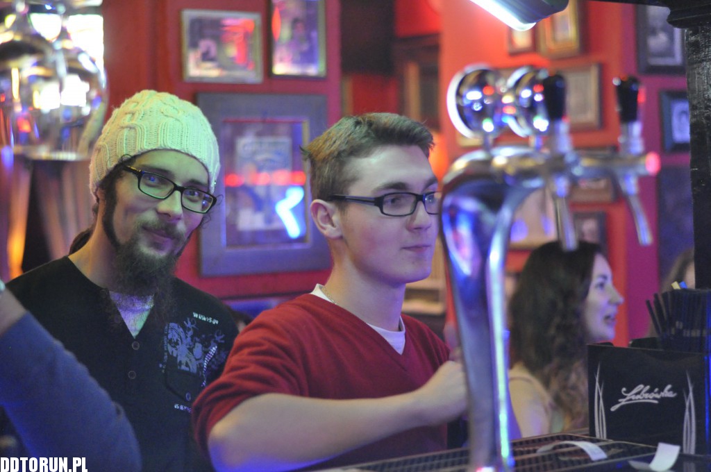 Gorący wieczór w Kredensie