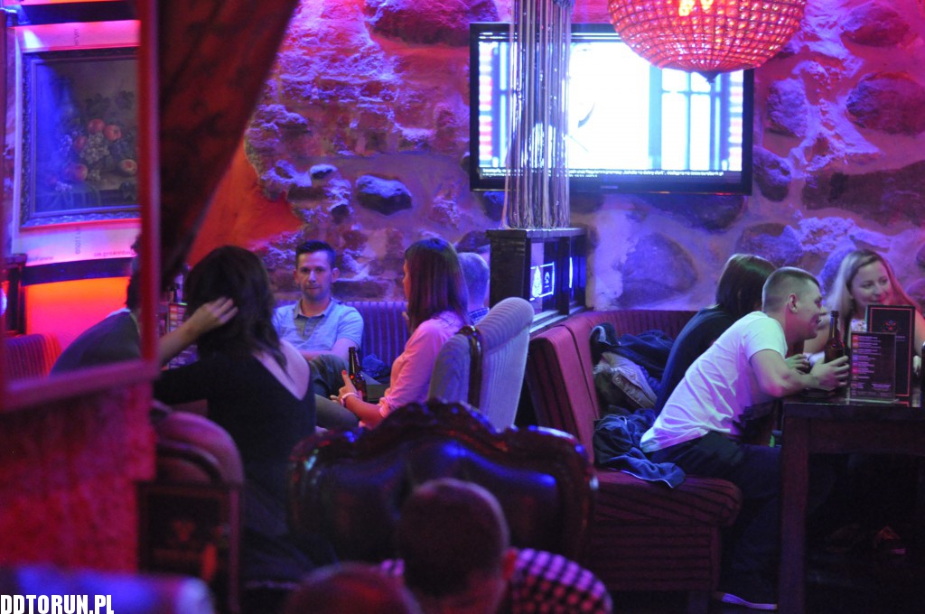 Gorący wieczór w Kredensie