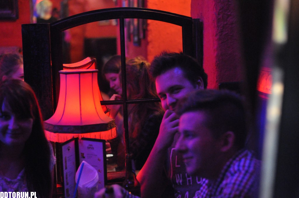 Gorący wieczór w Kredensie