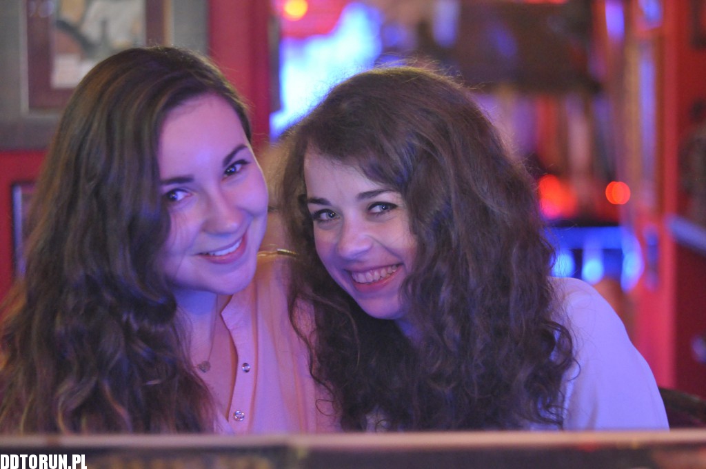 Gorący wieczór w Kredensie