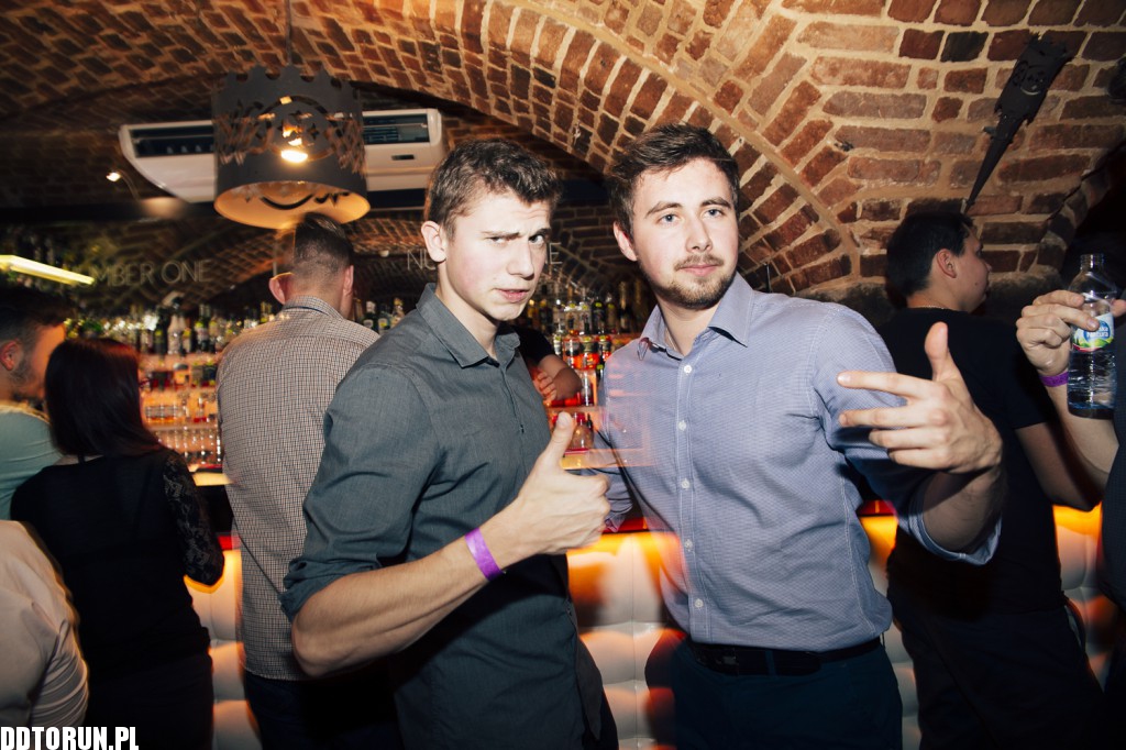 Clubbing w No.1 Club