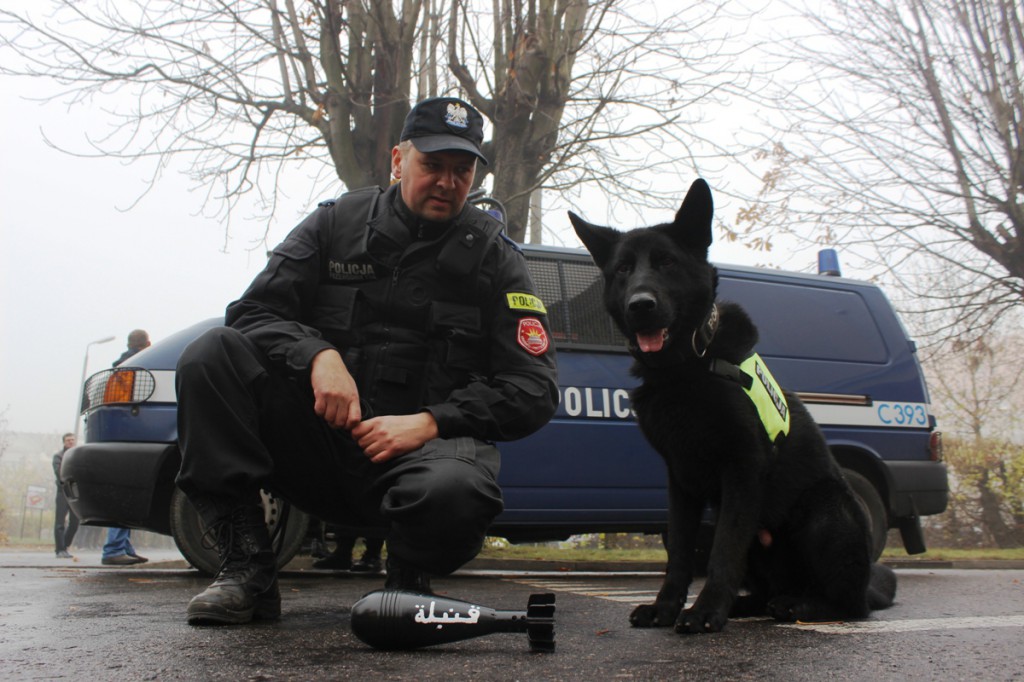 Bomba w jednostce wojskowej