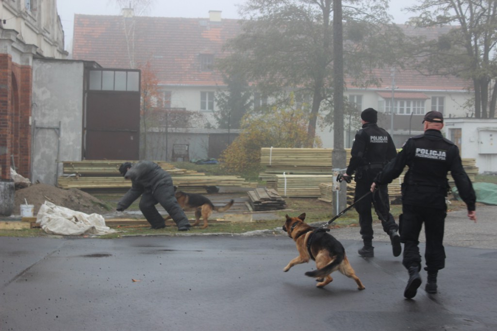Bomba w jednostce wojskowej