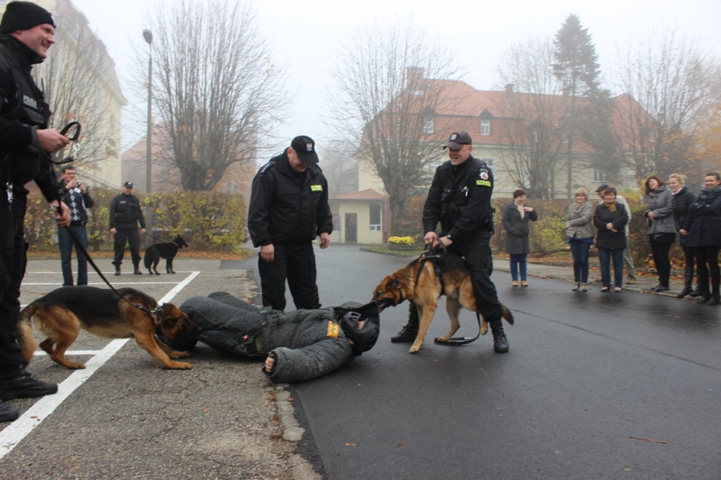 Bomba w jednostce wojskowej