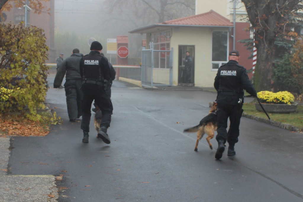 Bomba w jednostce wojskowej