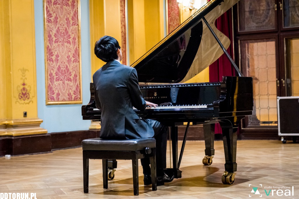 Recital Erica Lu w Dworze Artusa