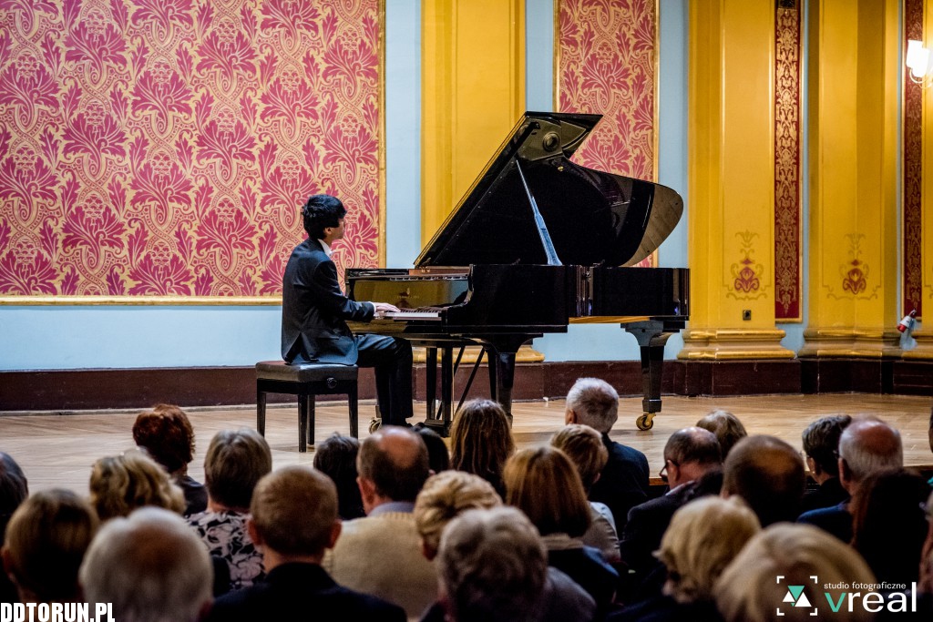 Recital Erica Lu w Dworze Artusa