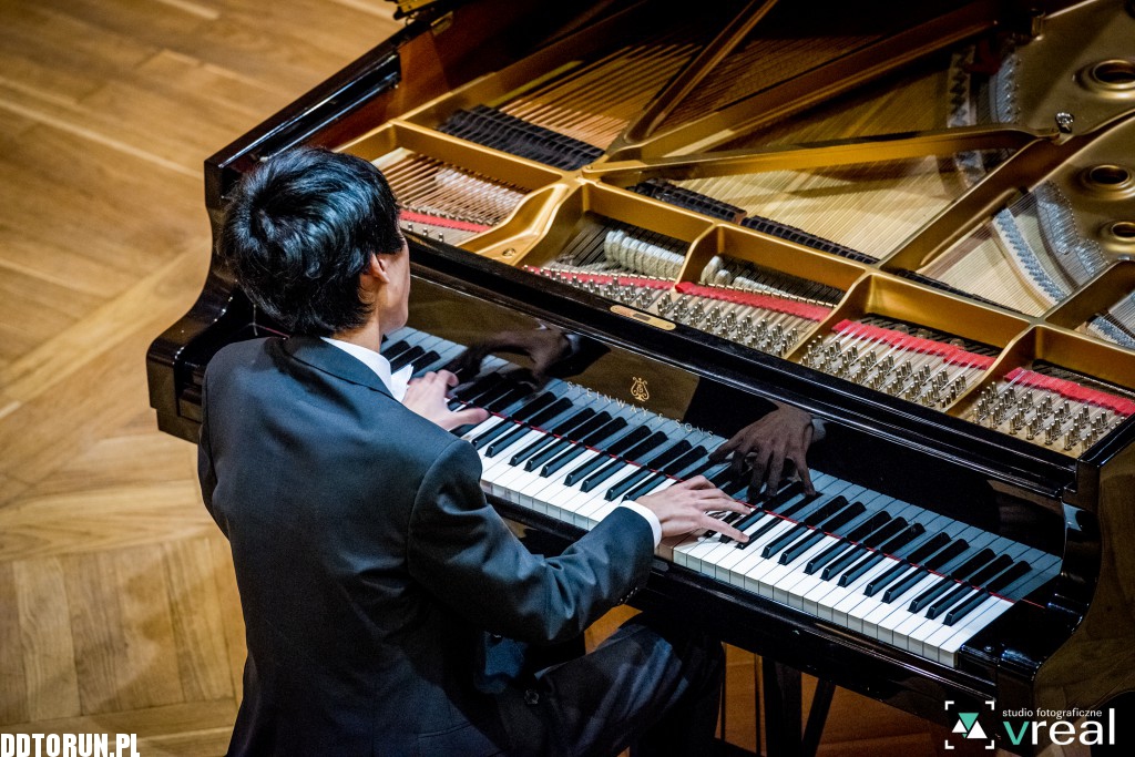 Recital Erica Lu w Dworze Artusa
