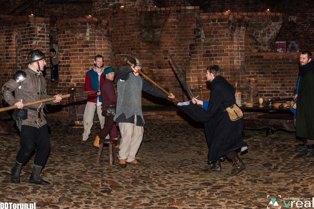 Inscenizacja historyczna w ruinach Zamku